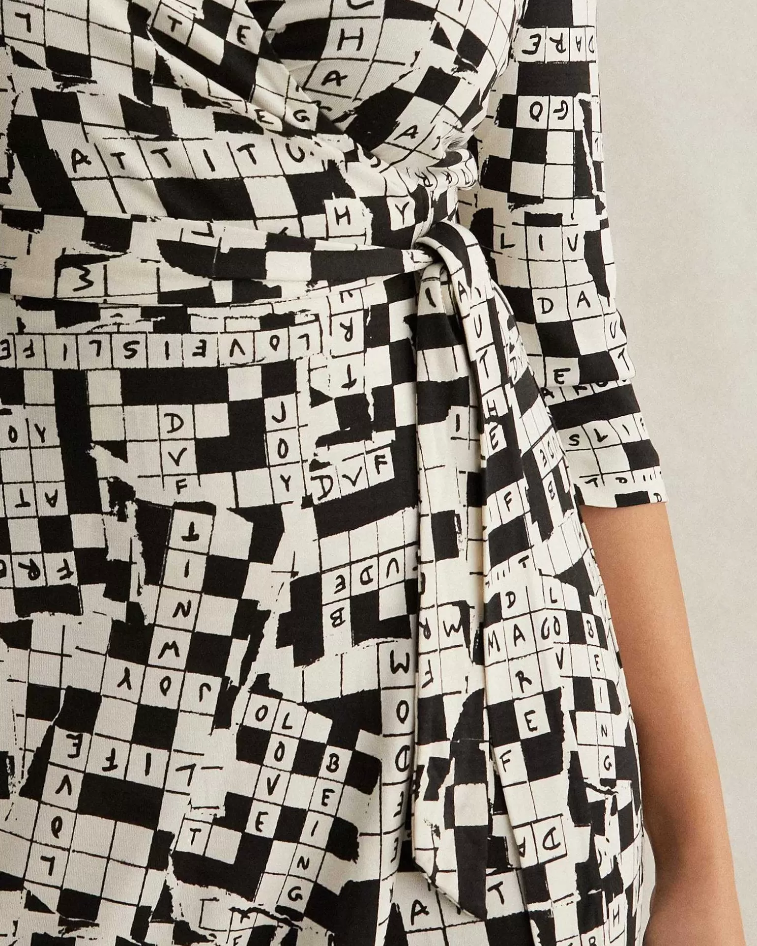 Best Sale Diane von Furstenberg Julian Silk Jersey Wrap Dress I Tiny Dvf 50Th Crossword Ivory